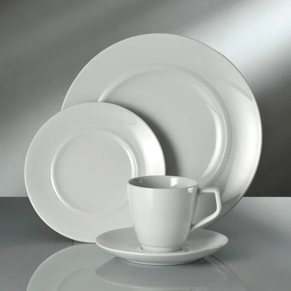 Oneida 13 in. Circa Porcelain Platters (Set of 12) - Bright White