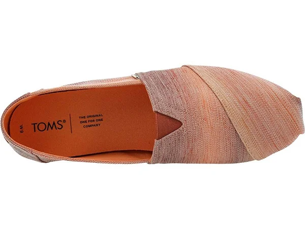 Toms Women's Classic Canvas Slip-On Shoe
