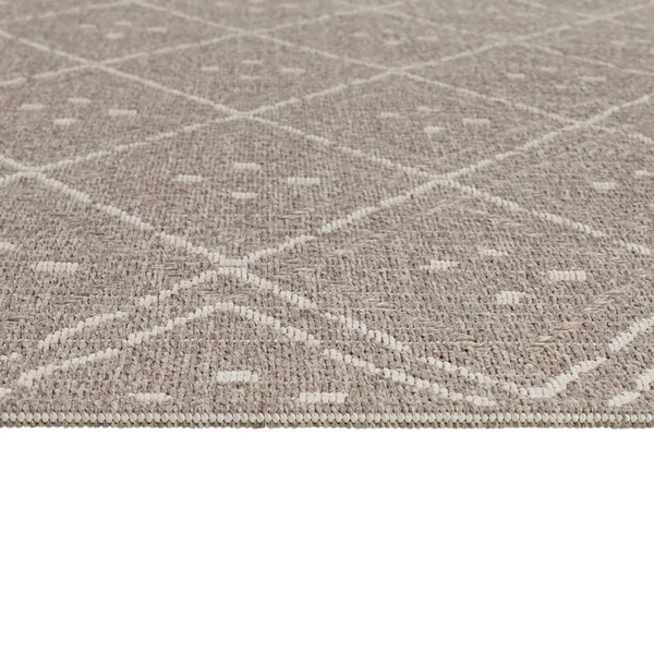 9&x12& Diamond Outdoor Rug Brown - Project 62