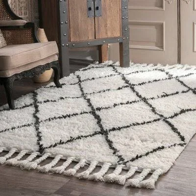 Twinar Geometric Hand Knotted Wool Off White/Dark Gray Area Rug Langley Street Rug Size: Rectangle 5& x 8&