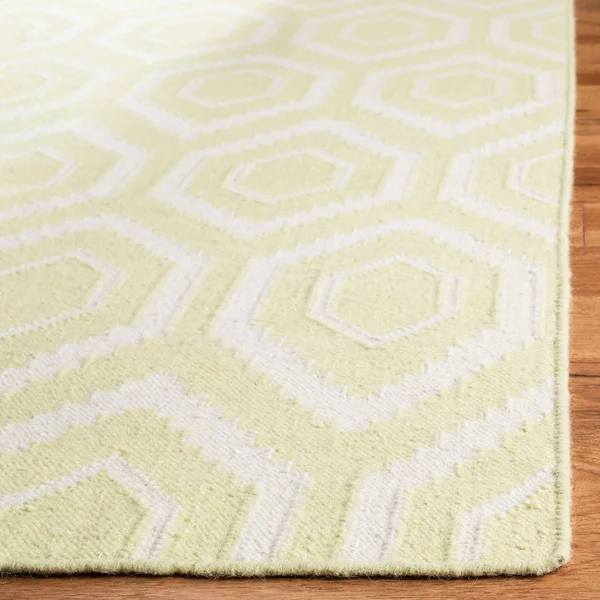 Safavieh DHU556A Dhurries Area Rug, Green, Ivory: 6-ft x 9-ft