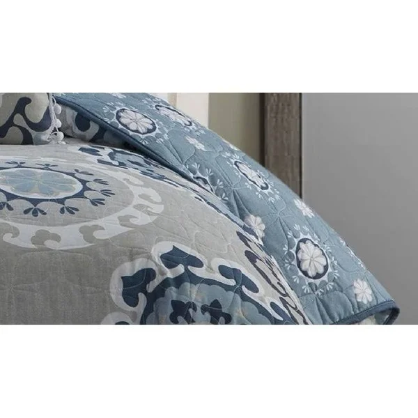 Avondale Manor Elsa Quilt Set - Blue - Twin