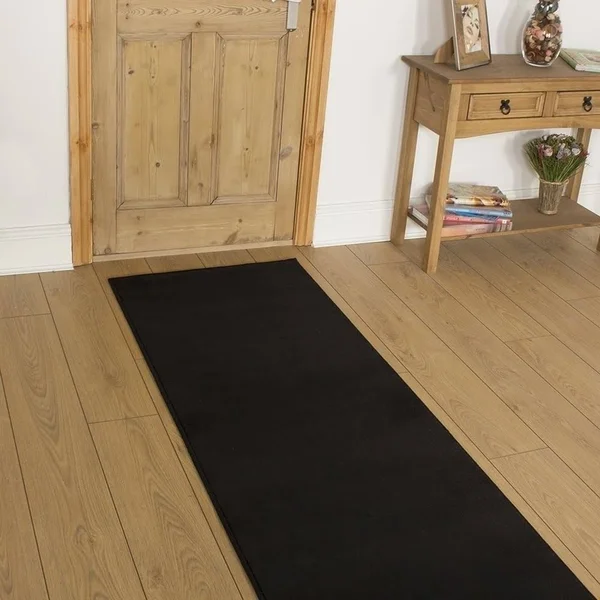 runrug USA Plain Black Hallway Carpet Rug Runner Length: 7 foot - Width
