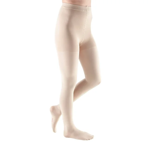 Mediven Comfort 20-30 mmHg Pantyhose - II, Petite, Navy