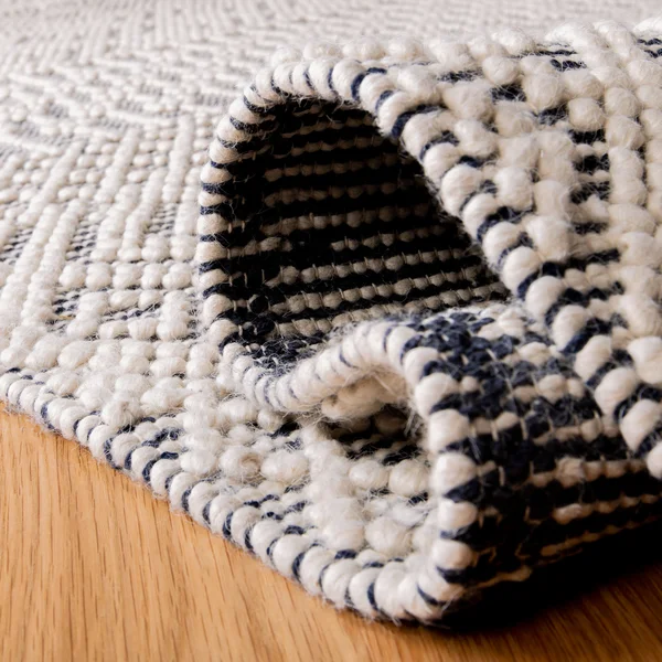 Safavieh Natura Rug Collection NAT852N - Ivory - Navy - 3& x 5&