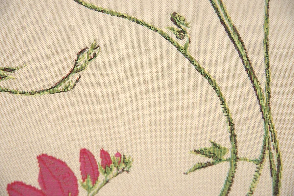 Les Inseparables French Cushion