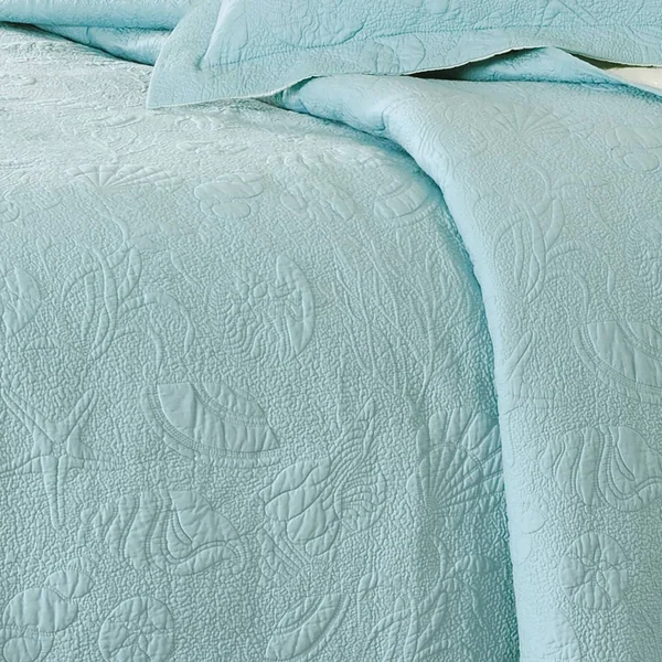 Cu0026F Home Blue Shell Matelasse Twin Quilt - 66" x 86"