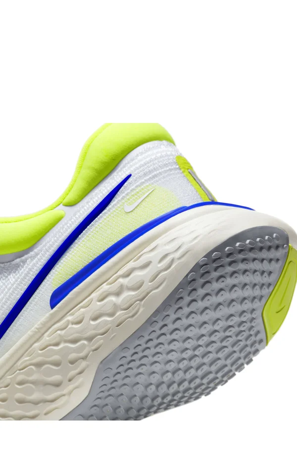 Nike Men's ZoomX Invincible Run Flyknit Running Shoes, White