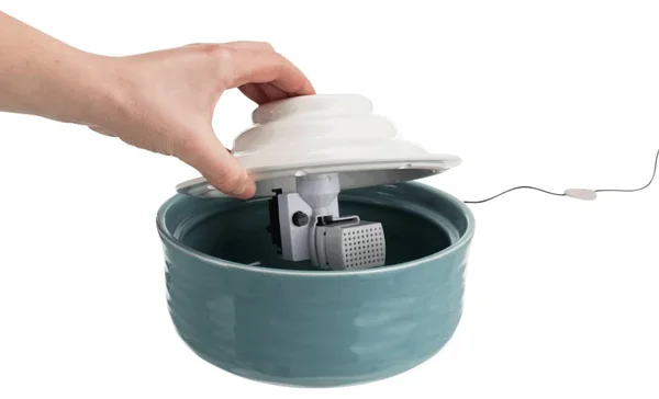 Trixie Drinking Fountain Vital Falls in Ceramic 1.5 LT (Petrol - White)