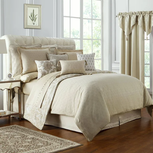 Waterford Annalise Comforter Set, King - Gold