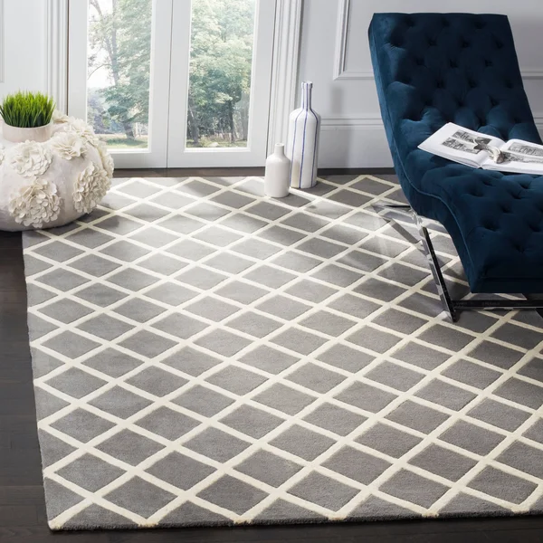 Safavieh Chatham Dark Grey & Ivory 6& x 9& Rug