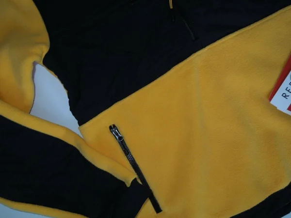 The North Face Men's Denali Anorak - Small - TNF Yellow - TNF Black