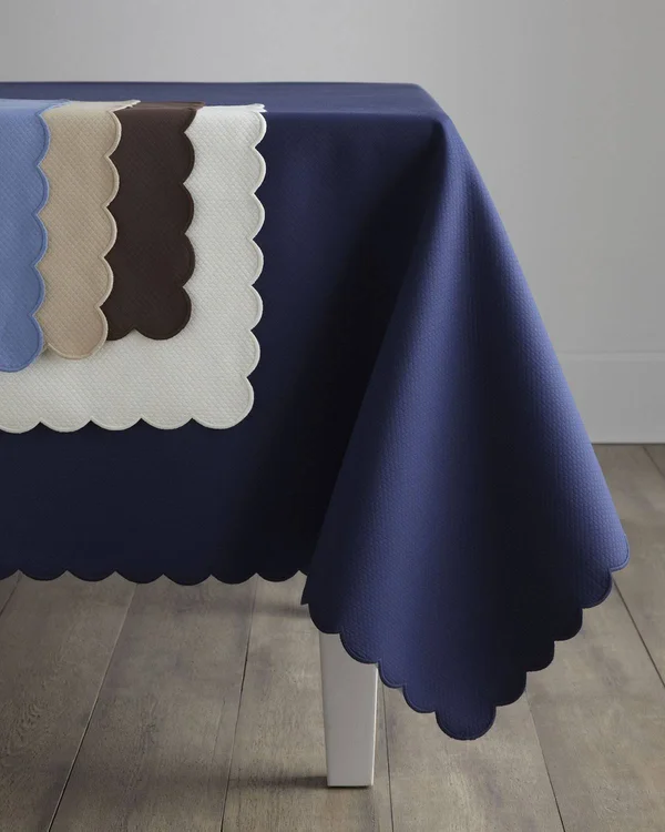 Matouk Savannah Gardens Table Linens - Oblong Table Cloth - Azure/Azure