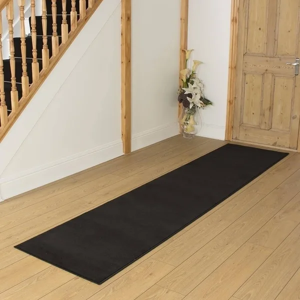 runrug USA Plain Black Hallway Carpet Rug Runner Length: 7 foot - Width