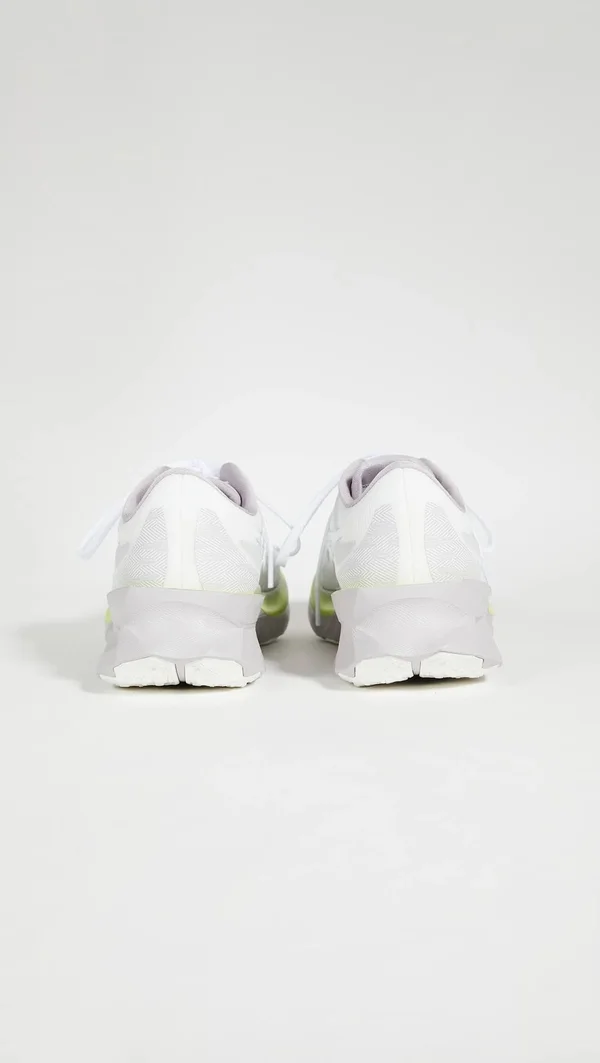 Asics Novablast White/Green Women's Running Shoes - Size: 9