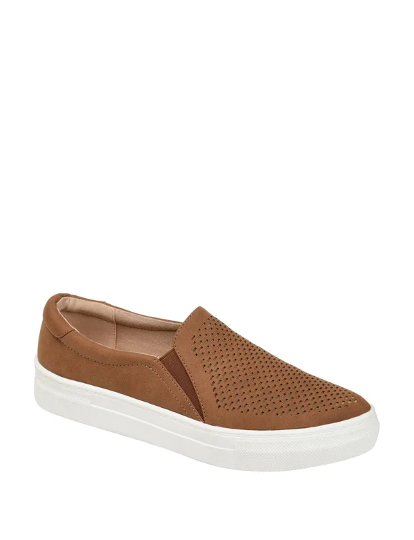 Women's Journee Collection Faybia Slip-On Sneaker - Cognac - Size 7.5