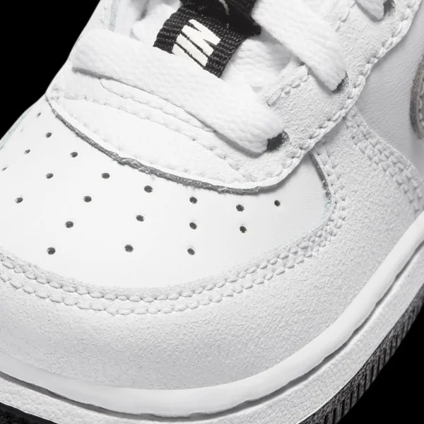 Nike Force 1 LV8 White/Black Toddler Boys& Shoes, Size: 7