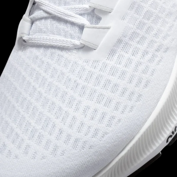 Nike Men's Air Zoom Pegasus 37 Running Shoes, White