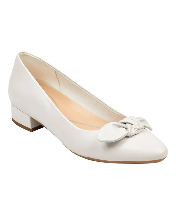 Easy Spirit Women's Calasee Pointed Toe Pump - Size: 7, Leather