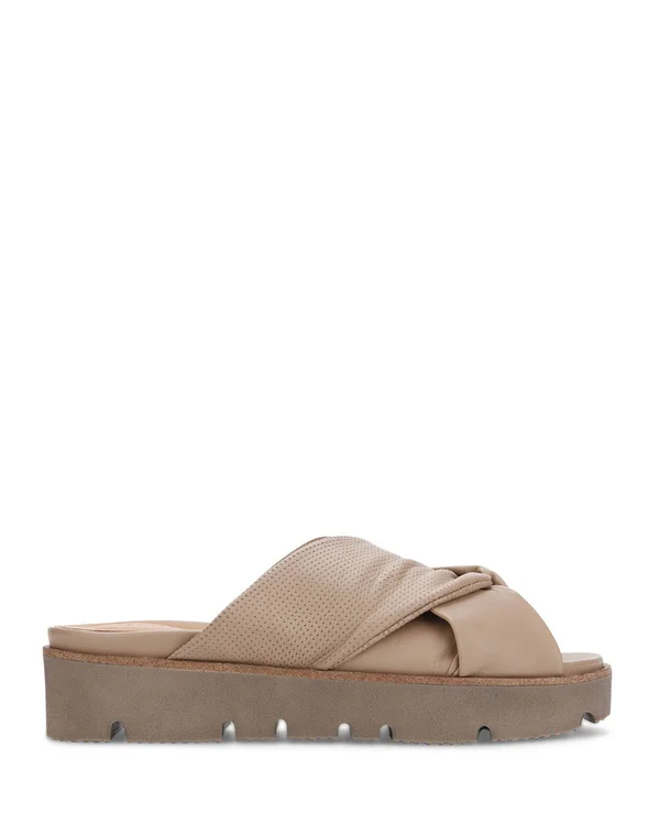Gentle Souls by Kenneth Cole Lavern Braid Suede Sandal - 9.5, Black