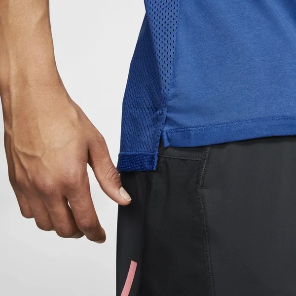 Nike Wild Run Men's Short-Sleeve Mesh Running Top