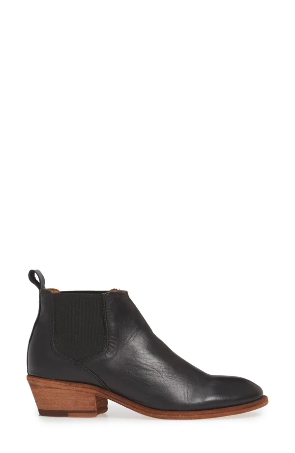 Frye Carson Chelsea in Cognac, Women's Size 5.5