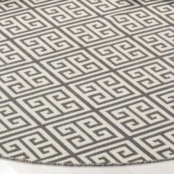 Safavieh Montauk MTK724E Area Rug Dark Grey, Ivory 6& x 6& Square