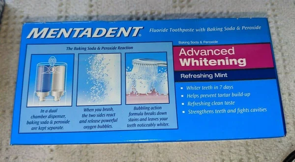 Mentadent Anticavity Fluoride Toothpaste - Advanced Whitening, Refreshing Mint - 3.5 oz