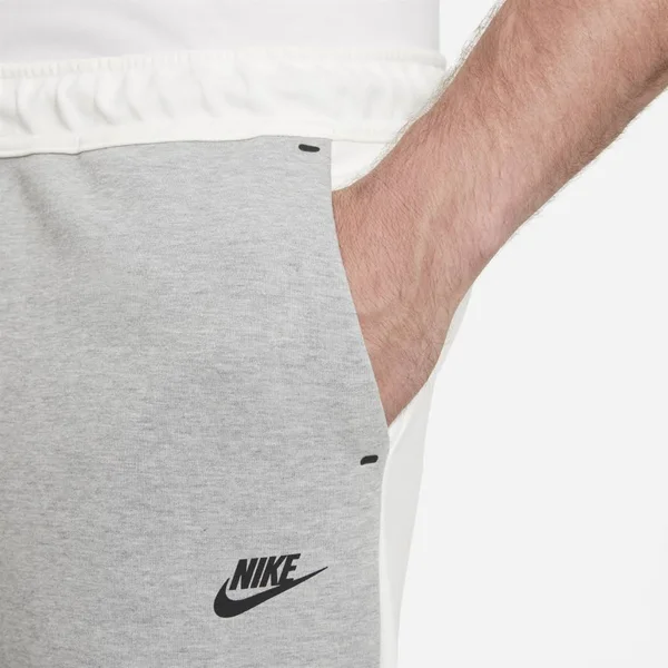 Nike Tech Fleece Taped Jogger Pants in White/Sail Size Small, Cotton/Polyester/Fleece