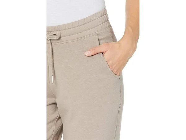 Tasc Performance Varsity Lightweight Jogger for Women in Desert.Size XL