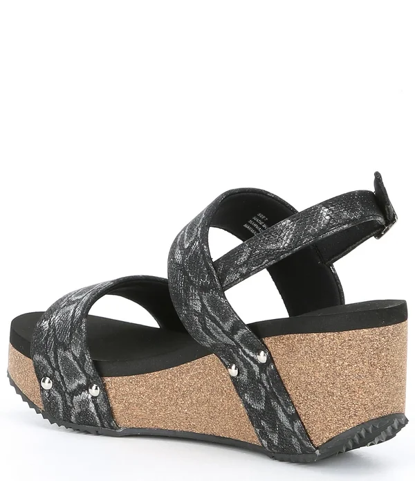 Volatile Summer Love Womens Faux Leather Snake Embossed Wedge Sandals, White