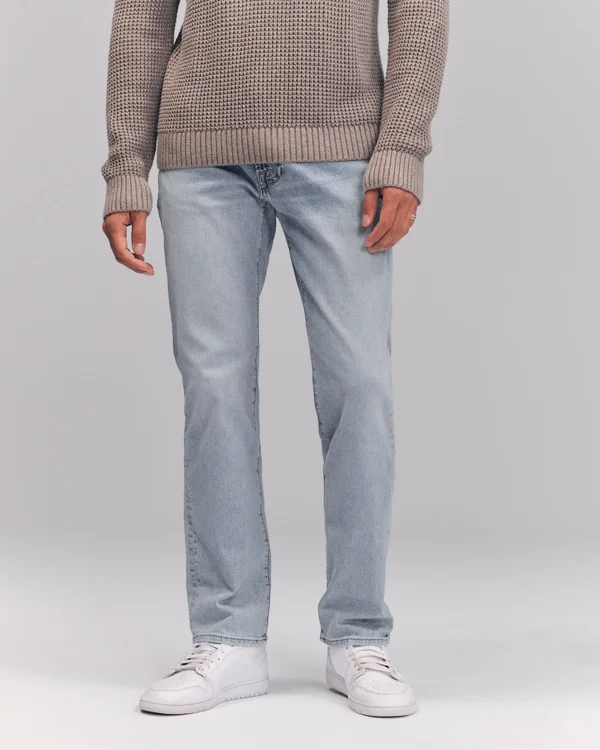 Men's Straight Jeans in Light Wash - Size 28 x 30, Abercrombie & Fitch