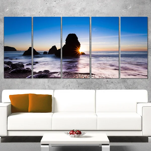 Design Art 'Sunset at Rodeo Beach Panorama' Photographic Print on Wrapped Canvas - Size: 28 inch x 60 inch, Blue