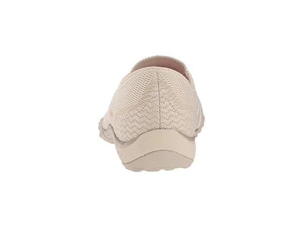 Skechers Women's Relaxed Fit Breathe Easy Sweet Jam Sneaker - Natural