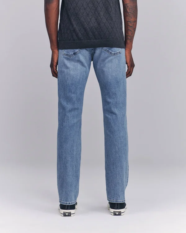 Men's Straight Jeans in Light Medium Wash - Size 32 x 34, Abercrombie & Fitch