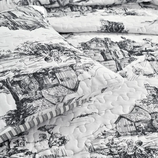 King 3PC French Country Toile Cotton Reversible Quilt Set Yellow/White - Lush D閏or