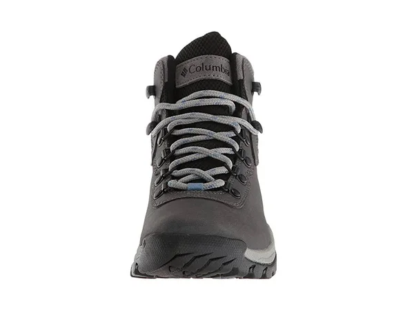 Columbia Women's Newton Ridge Plus - Size: 10.5, Quarry/Cool Wave