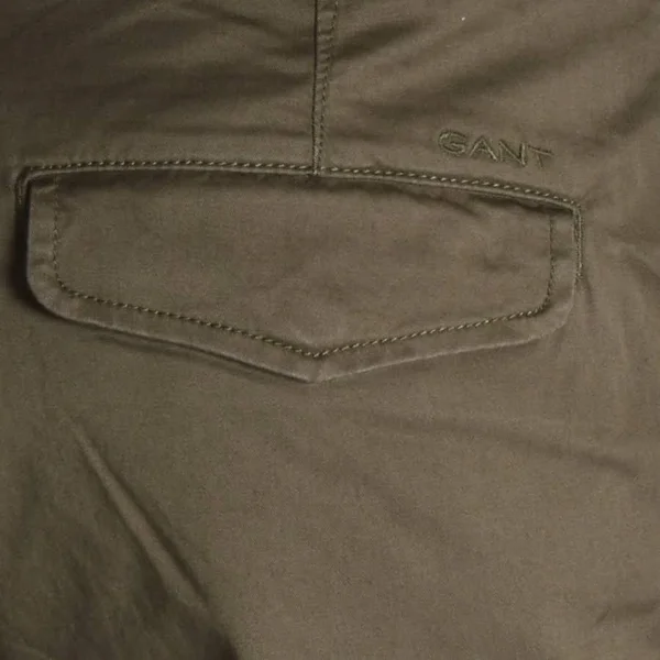Gant Relaxed Fit Twill Utility Shorts - Green