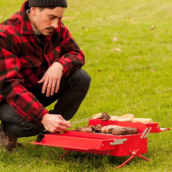 BBQ Toolbox Grill