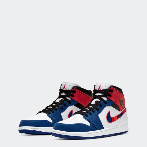Air Jordan 1 Mid SE 11