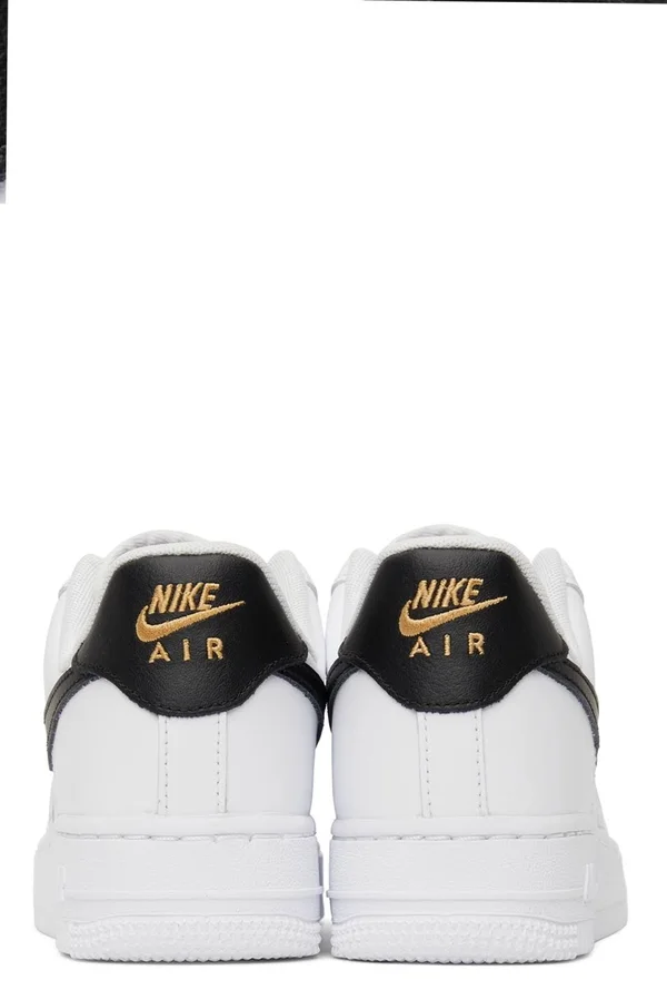 Nike White & Black Air Force 1 &07 Essential Sneakers