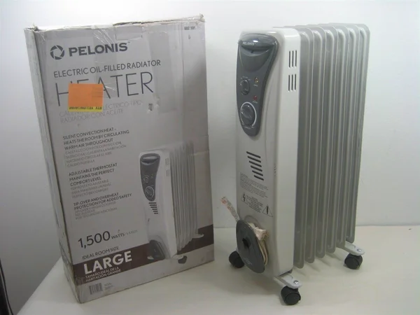Pelonis Electric Oil-Filled REDIATOR HEATER. White