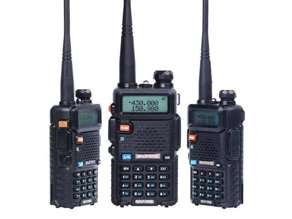 Baofeng UV-5R Dual Band Two Way Radio Black(6 Pack) + 6 Na-771 Antennas and Speaker Mics + 12 1800mAh Batteries + 1 Programming