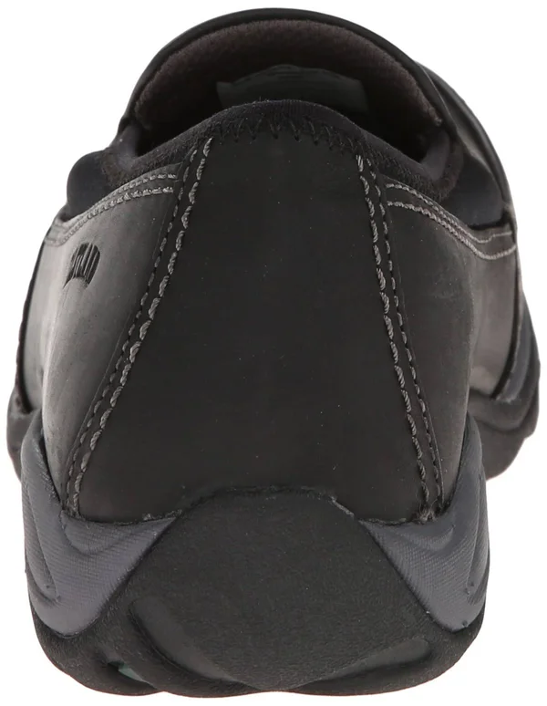 Women's Eastland Sage Slip-On - Black - Size 6