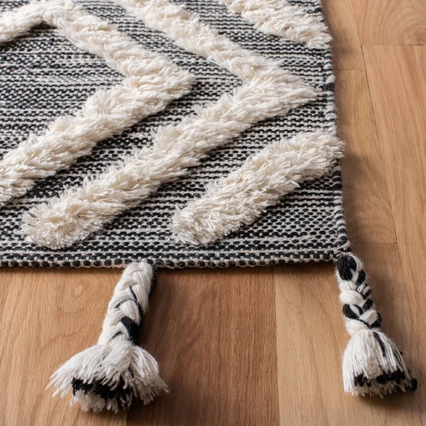 Safavieh Kenya Rug Collection KNY331Z - Black - Ivory - 4& x 6&