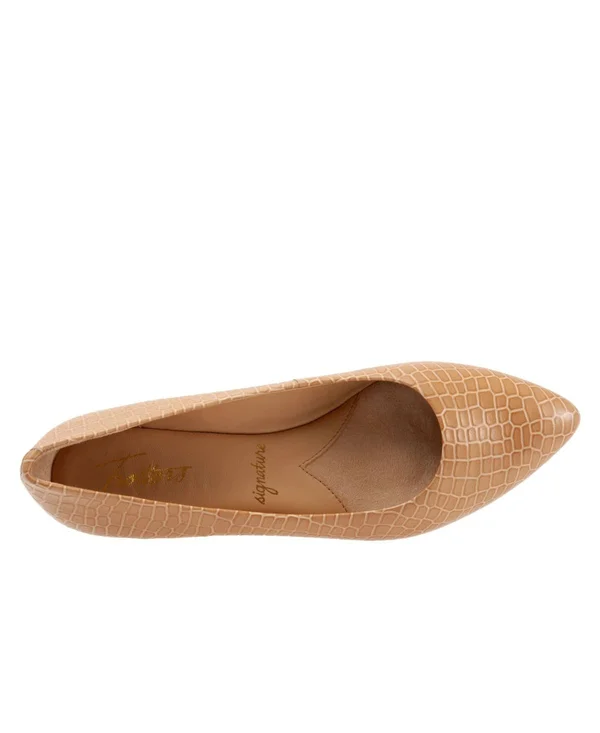 Trotters Women's Estee - Size: 5, Nude Croco Leather