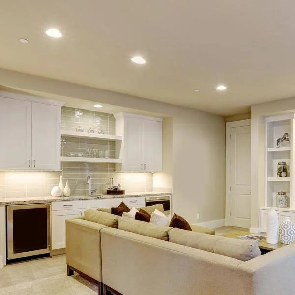 Designers Fountain 6-in White Baffle Recessed Light Trim, RB6WH9T9027-12