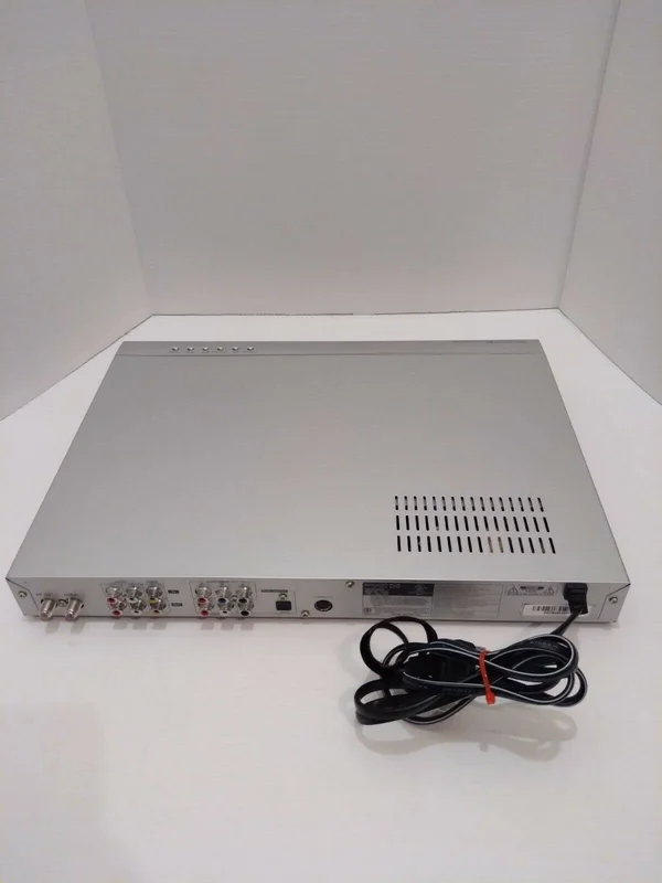 Daewoo DVR-06 - DVD recorder - silver