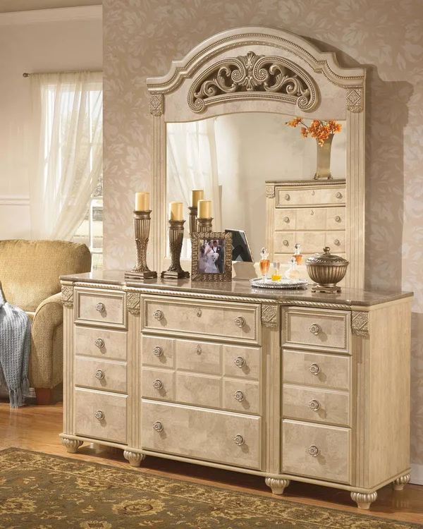 Ashley Saveaha Bedroom Mirror B346-36
