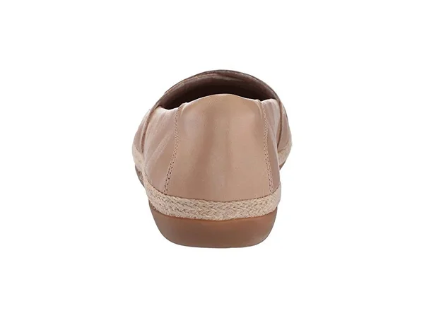 Clarks Danelly Shine Sand Leather - Women's, Size: 7.5, Beige